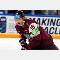 Latvijas izlases kapteinis Ābols vēlas tribīnēs redzēt karogus un dzirdēt himnu