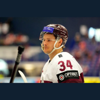 Ledus hokejs. Čehijas Ekstralīgas rezultatīvākais spēlētājs Eduards Tralmaks