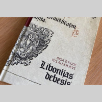 Inga Žolude un Tīts Aleksejevs Livonijas debesis