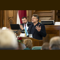 Ainārs Šlesers: Valsts ekonomika ir sabremzējusies, ir jāaizņemas nauda