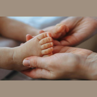 Ginekoloģe: Latvijā joprojām ir pārāk augsta māšu mirstība dzemdībās