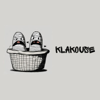 Klakouse deur Theo Geyser