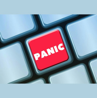 699. rész: Megnyomtuk a Pánik Gombot!