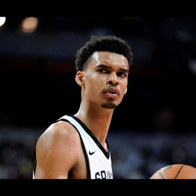 Keleten-nyugaton Podcast