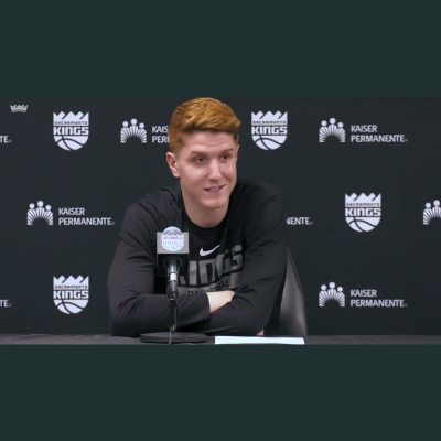 Keleten-nyugaton Podcast