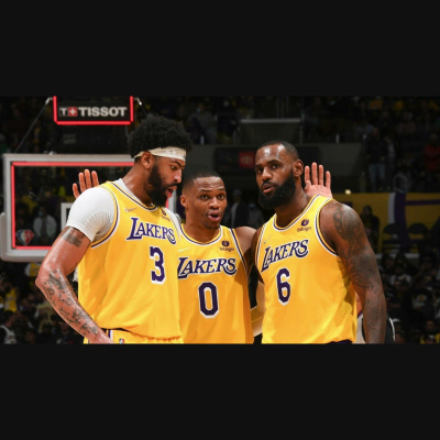 Keleten-nyugaton Podcast