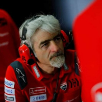 Pitlane #74 - A 850 köbcenti lesz a MotoGP jövője?