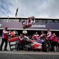 Pitlane #82 - A hátraszaltó visszatért!