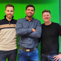 Pórázon tartott vadállat | Kemenes Szabolcs