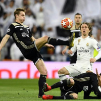 Van de Beek, van der Sar, Van Halen | Szabó Peet