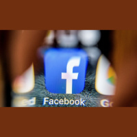 Apple, Facebook și YouTube în război cu Infowars