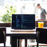 074: CSS Content-Visibility, PHP 8, Libs vs Frameworks