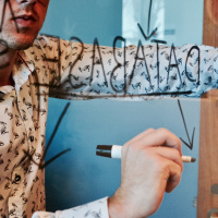 049: Hobbi projektek, kontraszt arány, software energiafogyasztás, adatbázisok