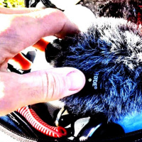 Videózás a karbon-negatív stúdiómban (hátizsák-mustra) | videós felszerelés tippek kezdőknek