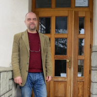 Zdeněk Kašpárek: Drtící království