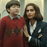 Neerja bersama Yodia Intan