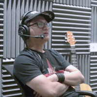 Punggung Panggung: Wendi Putranto (Manajer Seringai, KNTL RUU Permusikan)