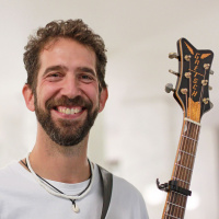 Jindra Pol#xE1k: Nejobl#xEDben#x11Bj#x161#xED #x10Desk#xE1 p#xEDsni#x10Dka? Holub#xED d#x16Fm. Uhl#xED#x159 ovlivnil generace. Ned#xE1 se mu vyhnout