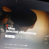 S03E09 - Dilema sosial