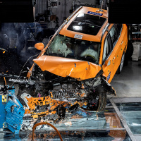 Volvo chief issues warning on self-driving car safety