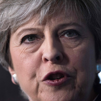 Stakes raised in Brexit talks