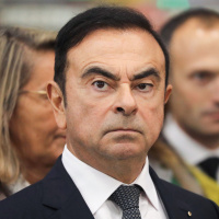 Tokyo court grants bail to former Renault-Nissan boss