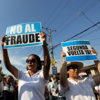 Ecuadors election goes to the wire