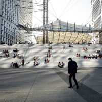 Paris wins business as post-Brexit trading hub for banks