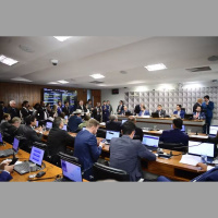 CPMI do INSS retoma trabalhos com depoimento de advogado que denunciou fraudes contra aposentados