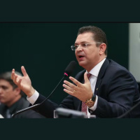 Sóstenes Cavalcante afirma que já tem 264 votos para pautar projeto da Anistia