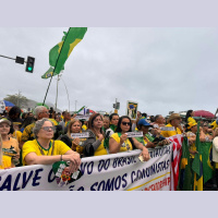 Com Bolsonaro em prisão domiciliar, Michelle grava áudio para manifestantes no Rio: ‘falaremos por ele’