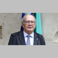 Gilmar Mendes rejeita pedido da AGU sobre decisão que limita pedidos de impeachment no STF