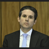 Hugo Motta pauta para esta quarta (25) projeto que pode derrubar decreto do IOF