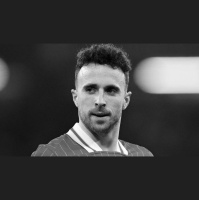 Diogo Jota, jogador do Liverpool e de Portugal, morre em acidente de carro na Espanha