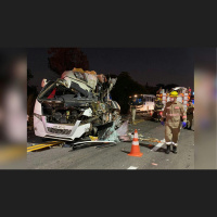 Acidente entre micro-ônibus, ônibus e carreta deixa cinco mortos em Porangatu (GO)