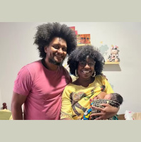 Após ter nome negado em cartórios de MG, bebê Tumi Mboup é registrada no Rio de Janeiro