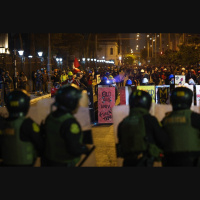 Protestos da Geração Z tomam as ruas do Peru após queda de Dina Boluarte e deixam um morto em Lima