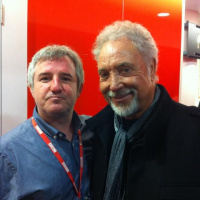 Real King Of The Teds,Tom Jones,on new album Spirit In The Room with Graham Robertson in BBC London foyer.