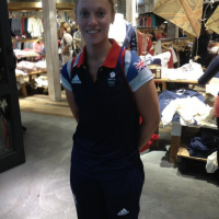 @lrnbrdshw Lauren Bradshaw Team GB Handball physiotherapist tells @annareporting about hopes for the womens handball team.