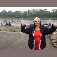 The Queen waves to @vanessaonair during the Royal Pageant
