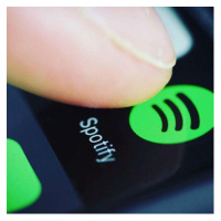 Micah Speaks To Kyle Chayka About The Filter World