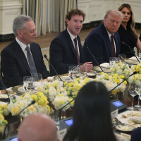 Big Tech Embraced Fakeness in 2025