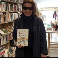 La biblioteca | Paqui Ayllón, la lectora ciega de Cádiz, nos emociona recitando a Alberti