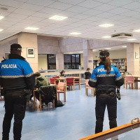 Los sketches de La Biblioteca de Hoy por Hoy | La policía precinta y clausura la Biblioteca de Don Asensio en Hoy por Hoy