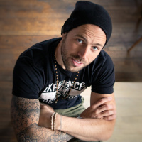 MTP12: How to Overcome Fear By Traveling with Mike Corey of Fearless and Far