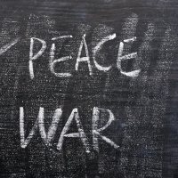 Krieg oder Frieden - Ist der Mensch zur Gewalt verurteilt?