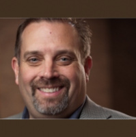 							 Chris Oberkfell, QTS VP, Marketing  Sales Ops  Host Globalspeak President Frank Baia 							