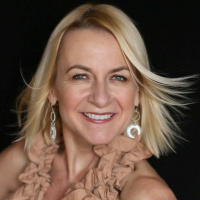 Regina Huber Teaches Women to Speak Up and Stand Out