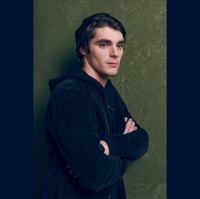 Justin speaks with Breaking Bad star RJ Mitte, about the realities of Cerebral Palsy