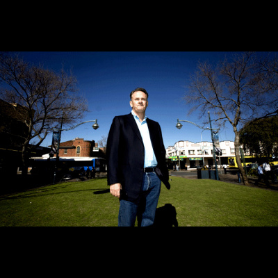 Clinton Maynard On 2ue